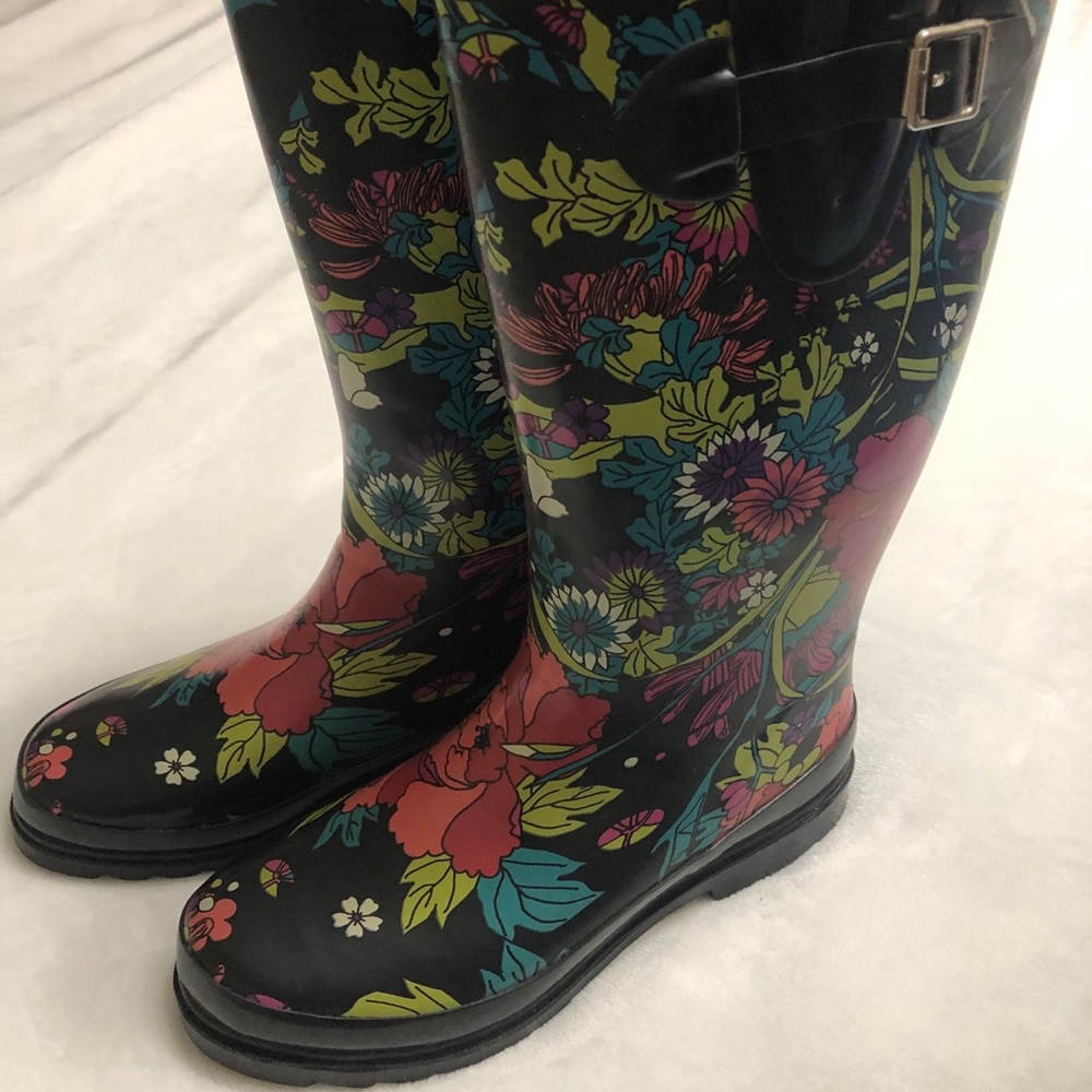 Black Flower Rain/Snow Boots -Fleece Lined